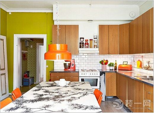 66平公寓 饱和色块家居装饰效果图